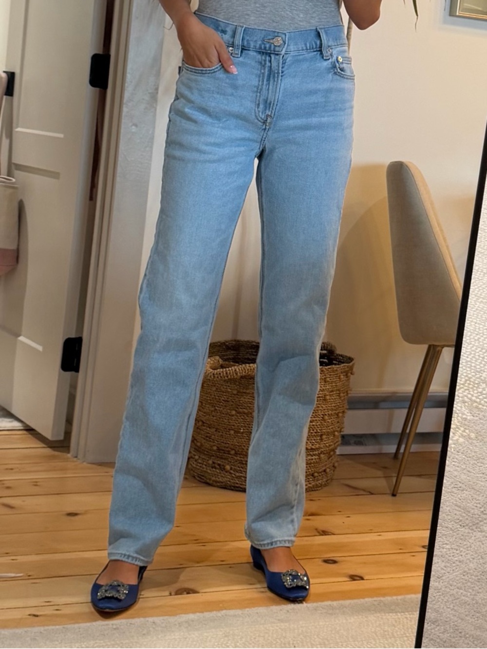 American Eagle Stretch Super High-Waisted  Straight Jean